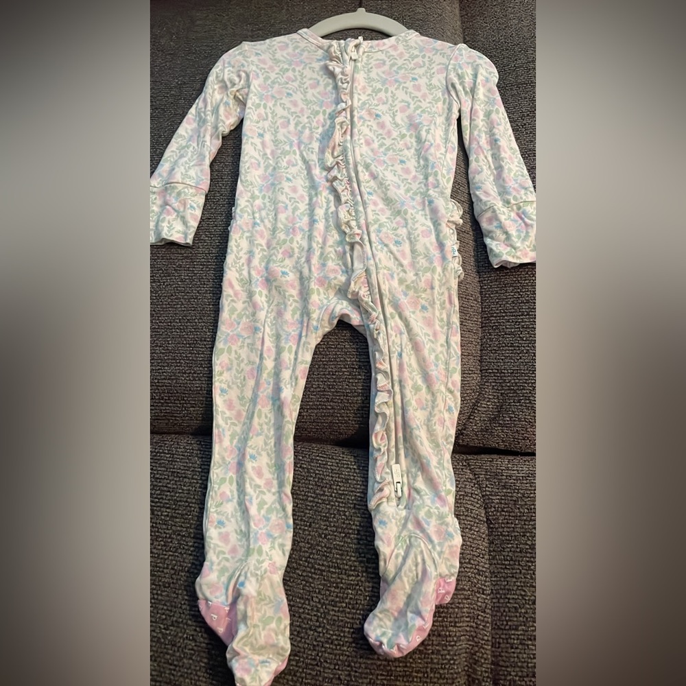 Posh Peanut Floral Footie